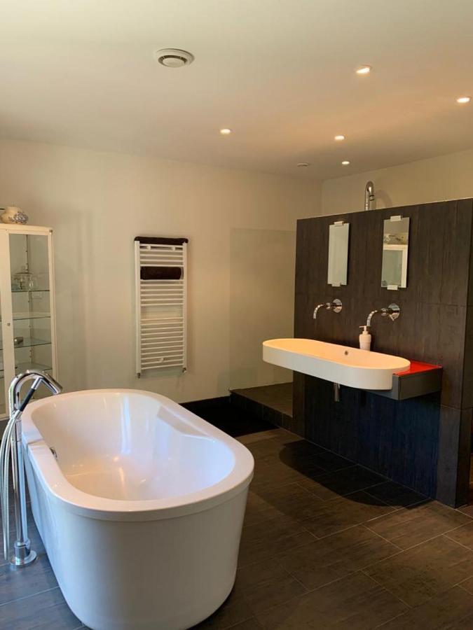 Mas Carita Bed & Breakfast Cabannes Dış mekan fotoğraf
