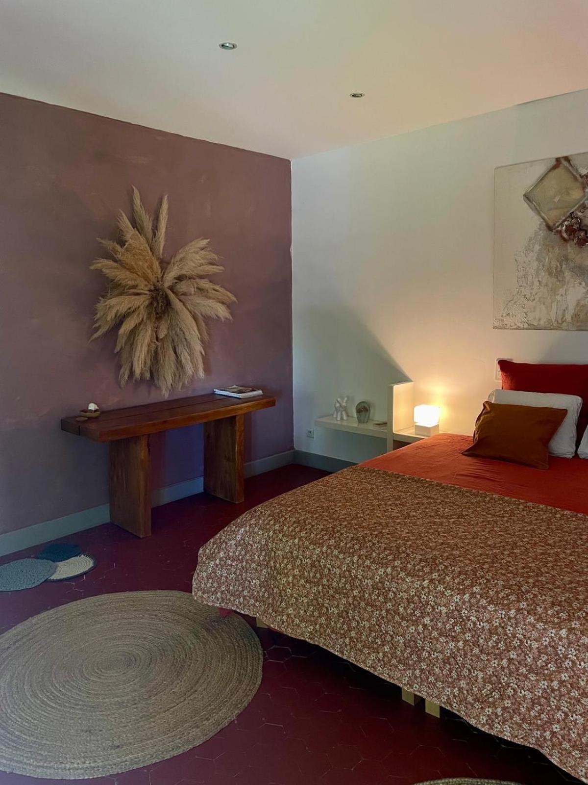 Mas Carita Bed & Breakfast Cabannes Dış mekan fotoğraf